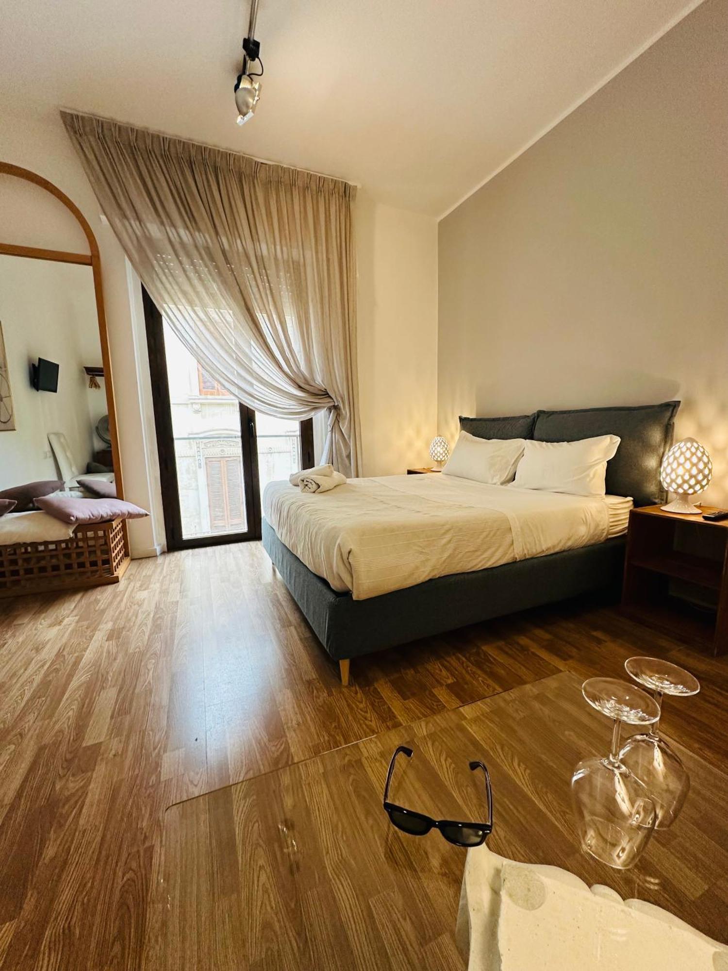B&B Degli Artisti Suite Lecce Dış mekan fotoğraf
