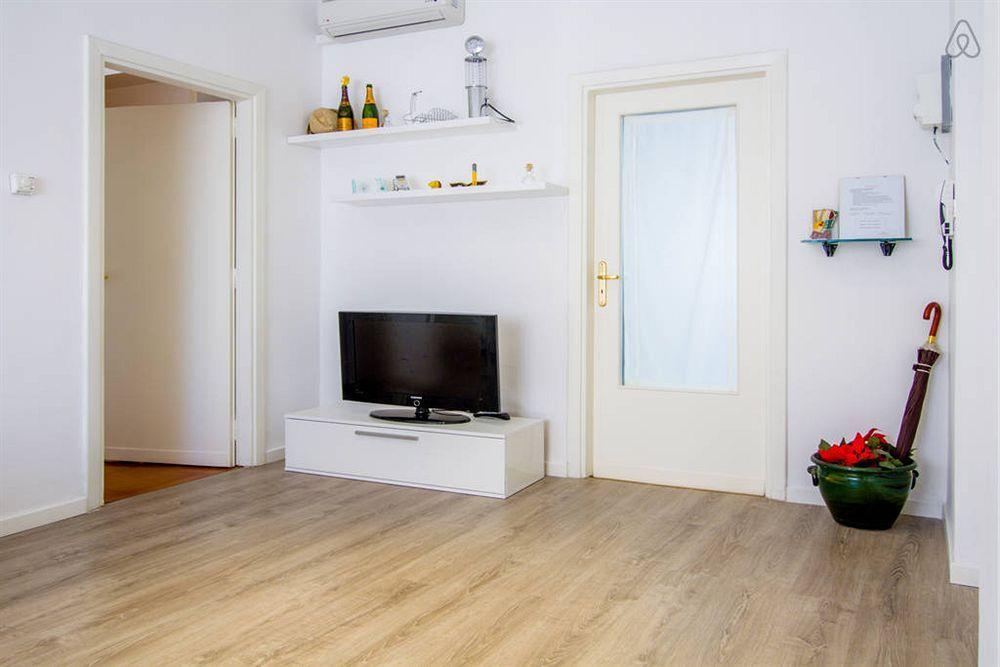 B&B Degli Artisti Suite Lecce Dış mekan fotoğraf